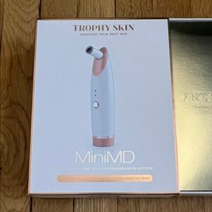MiniMD Microdermabrasion System - White and Pink